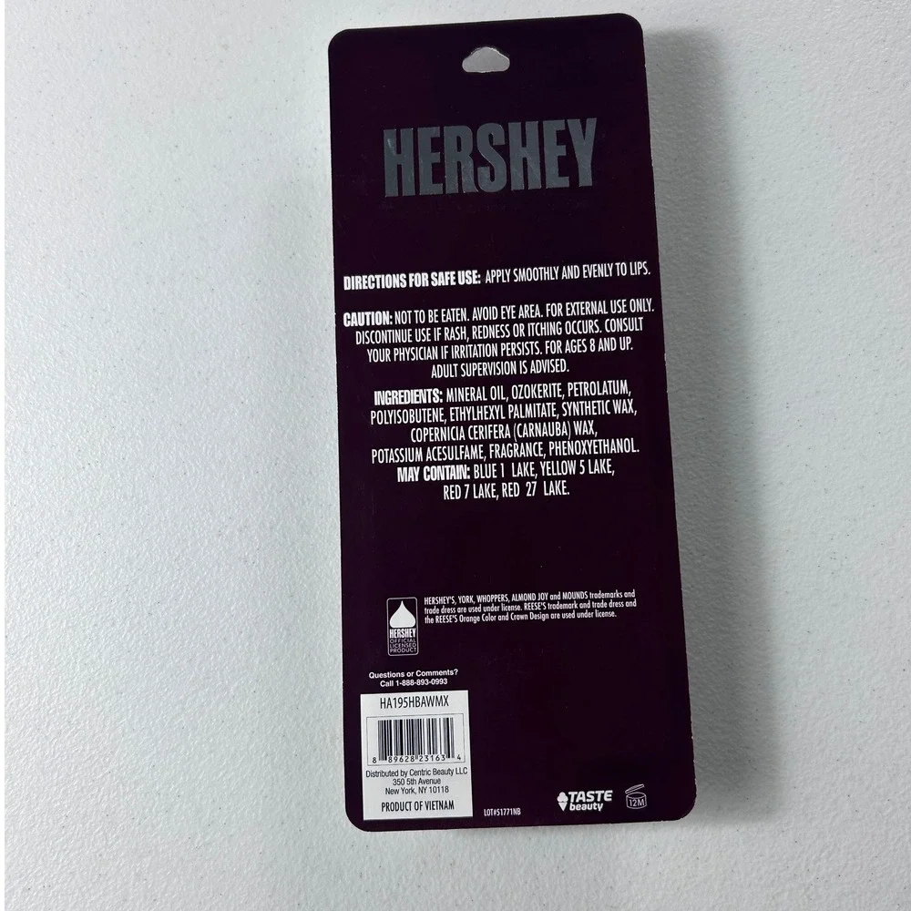 Hershey 8 Flavored Lip Balms Set Reese's York S'mores Almond Joy Whoppers Mounds